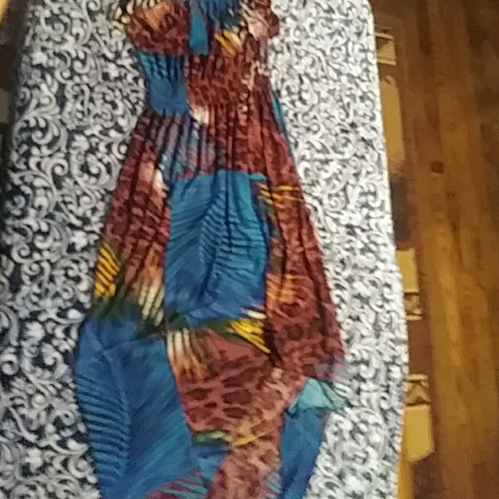 Dress - Picture 3 of 3